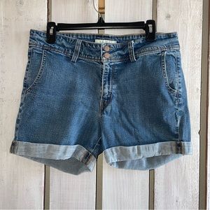 Vintage Levi’s denim shorts size 14